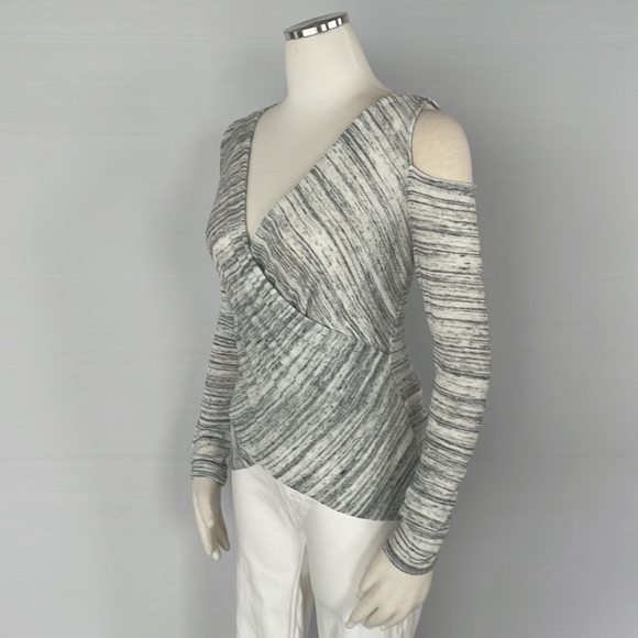 Boston Proper Grey/White Open shoulder X Small - Picture 7 of 10